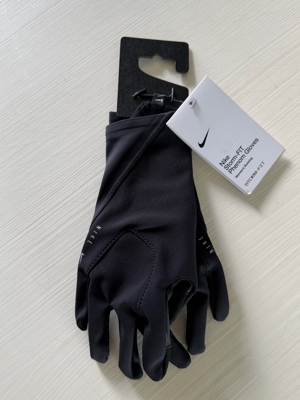 NWT Women’s Nike Storm-FIT Phenom Gloves with Touchscreen Tips